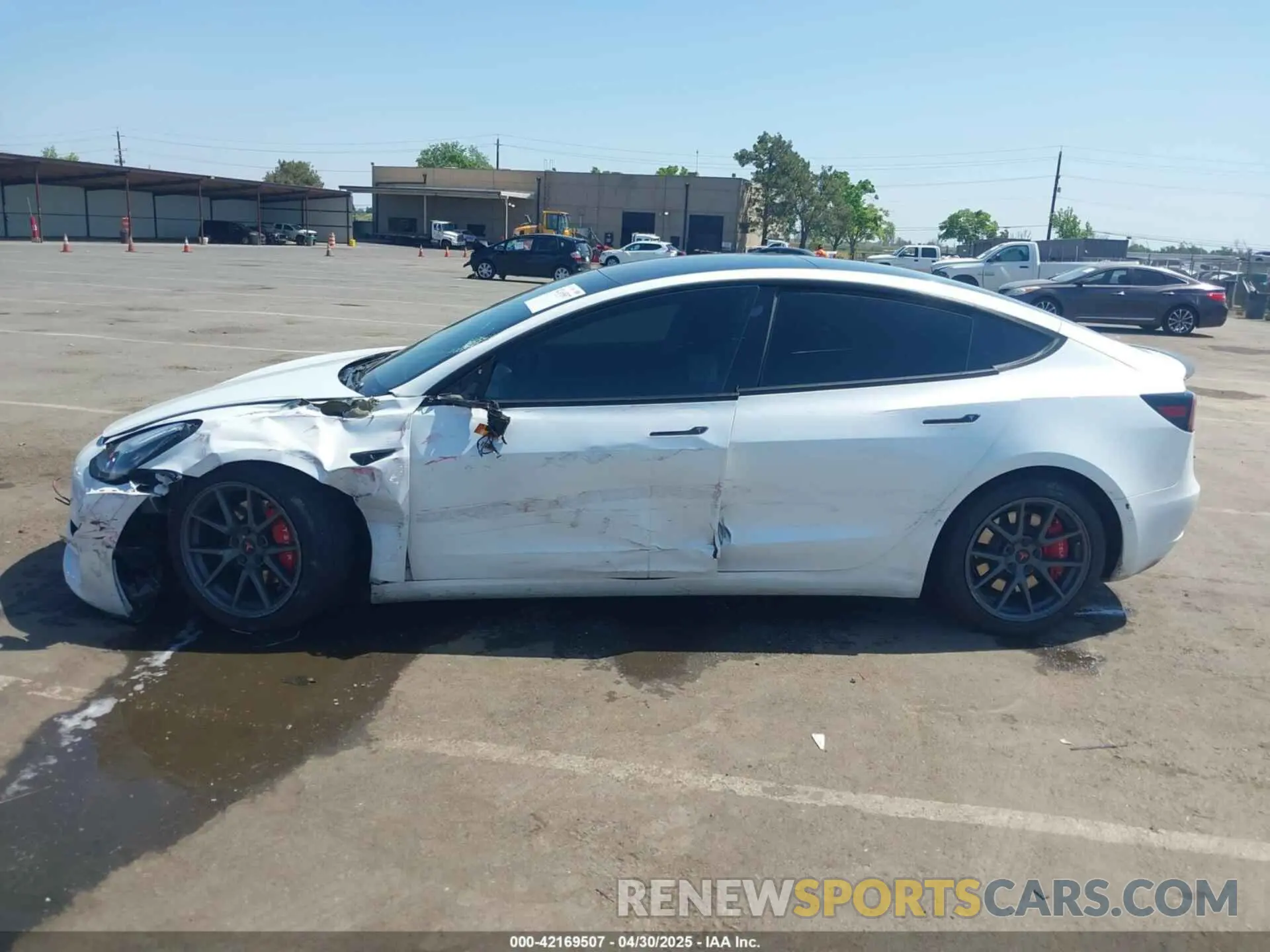 14 Фотография поврежденного автомобиля 5YJ3E1EC2LF601990 TESLA MODEL 3 2020