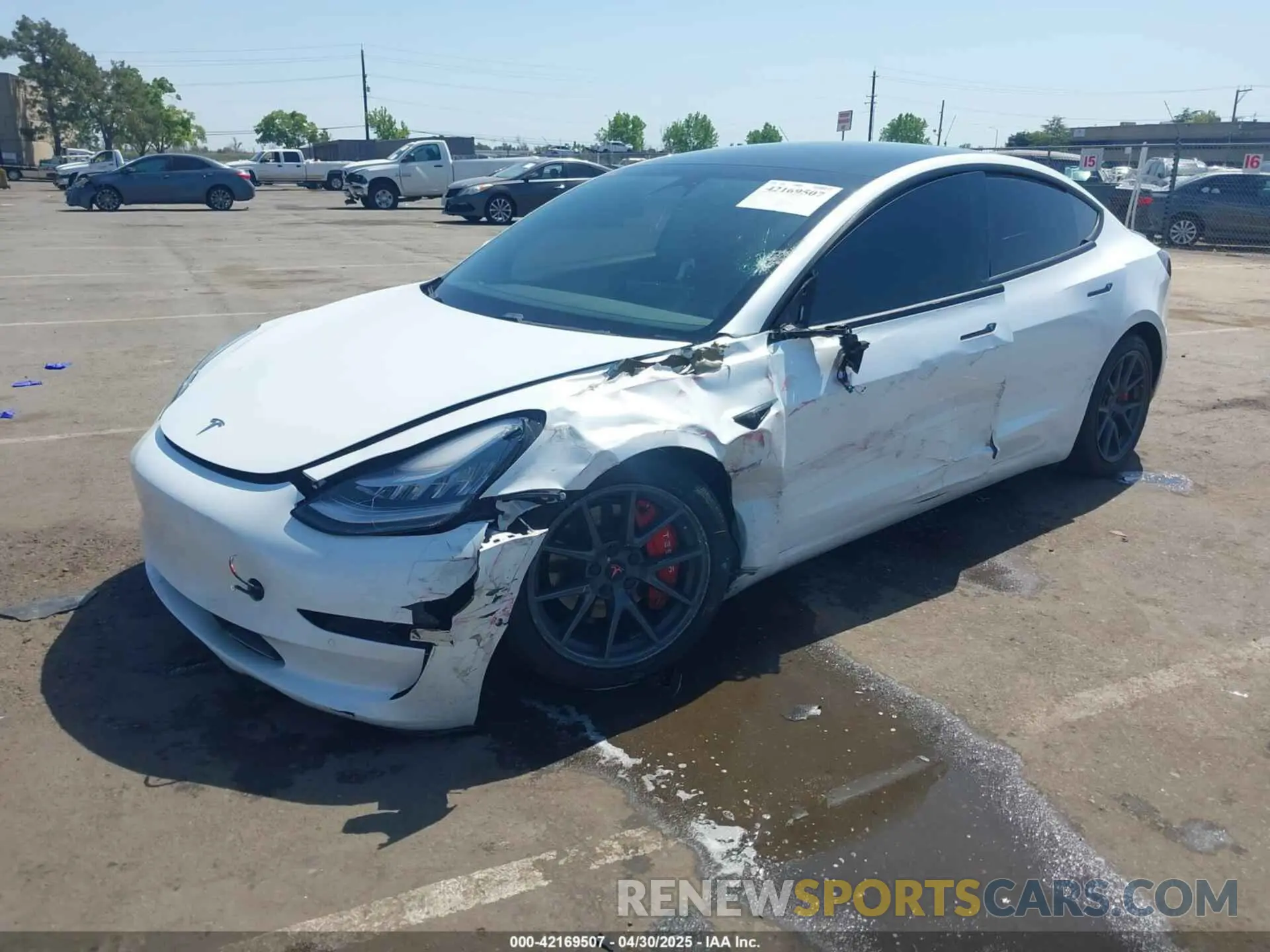 2 Фотография поврежденного автомобиля 5YJ3E1EC2LF601990 TESLA MODEL 3 2020