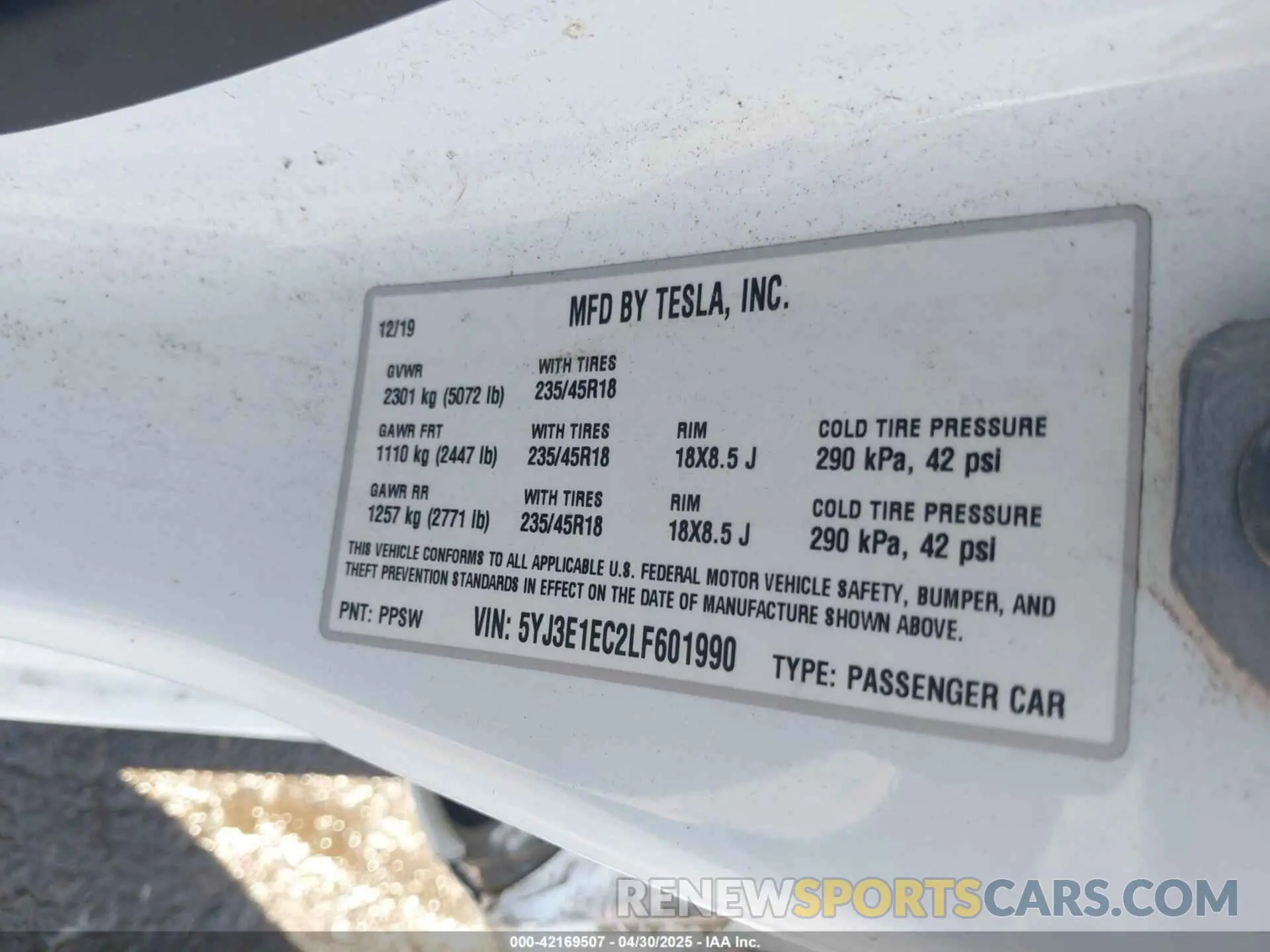 9 Фотография поврежденного автомобиля 5YJ3E1EC2LF601990 TESLA MODEL 3 2020