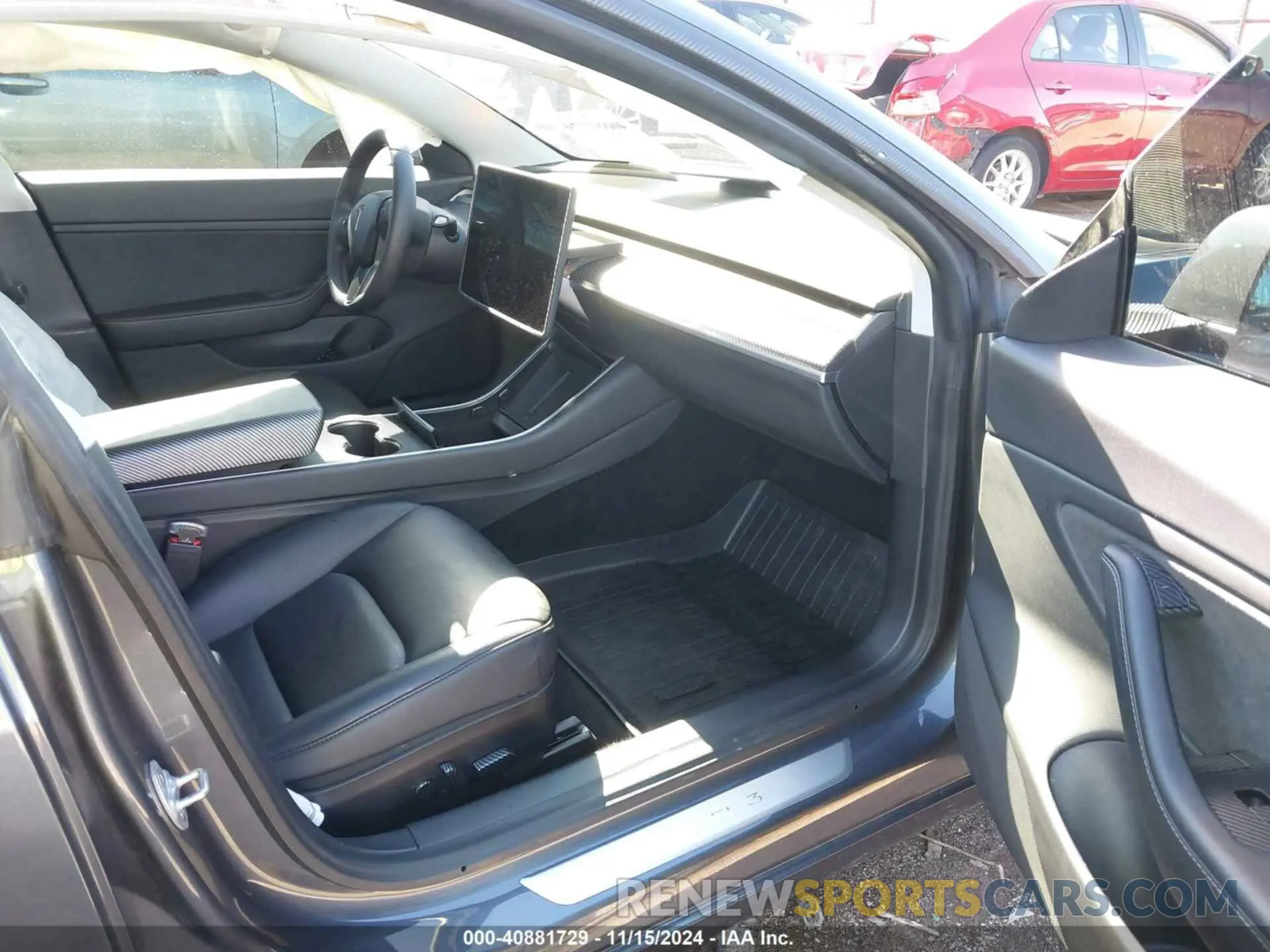 5 Photograph of a damaged car 5YJ3E1EC2LF713348 TESLA MODEL 3 2020