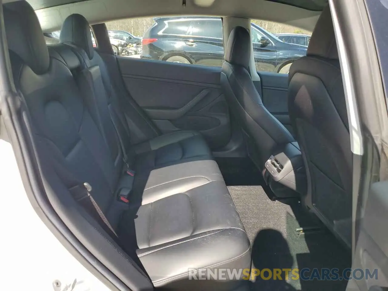 10 Photograph of a damaged car 5YJ3E1EC3LF587002 TESLA MODEL 3 2020