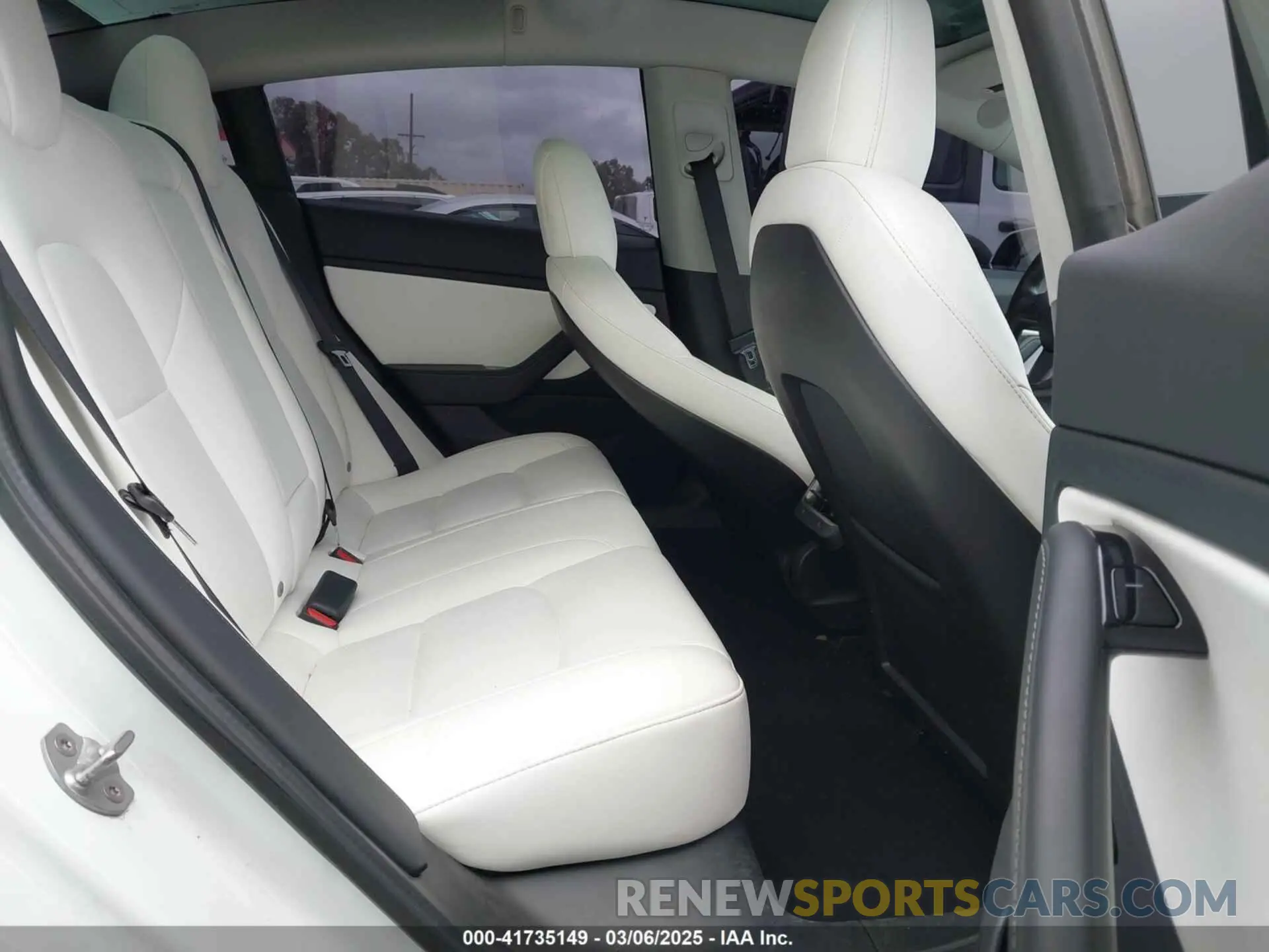 8 Photograph of a damaged car 5YJ3E1EC4LF625109 TESLA MODEL 3 2020