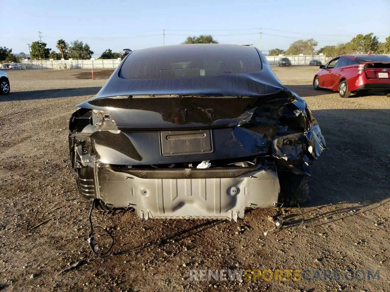 6 Фотография поврежденного автомобиля 5YJ3E1EC4LF805318 TESLA MODEL 3 2020