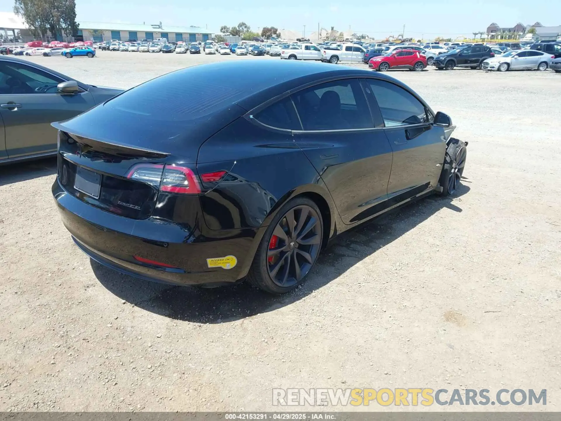 4 Photograph of a damaged car 5YJ3E1EC5LF641593 TESLA MODEL 3 2020