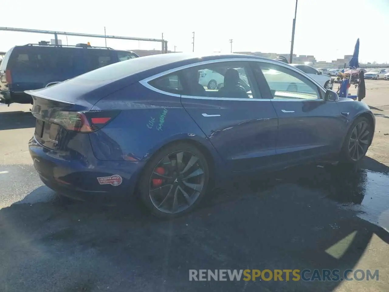 3 Photograph of a damaged car 5YJ3E1EC5LF647085 TESLA MODEL 3 2020