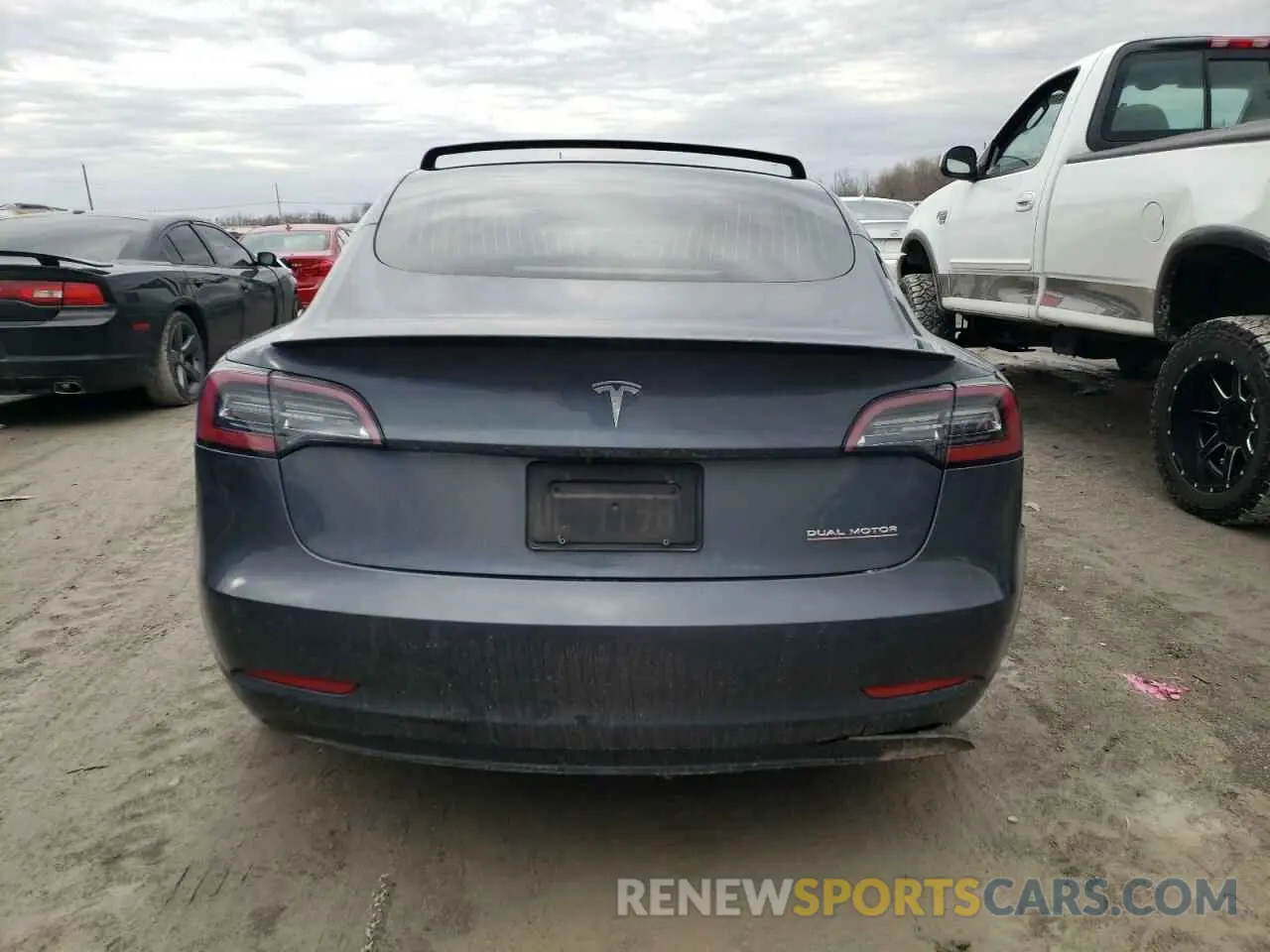 6 Photograph of a damaged car 5YJ3E1EC6LF602897 TESLA MODEL 3 2020