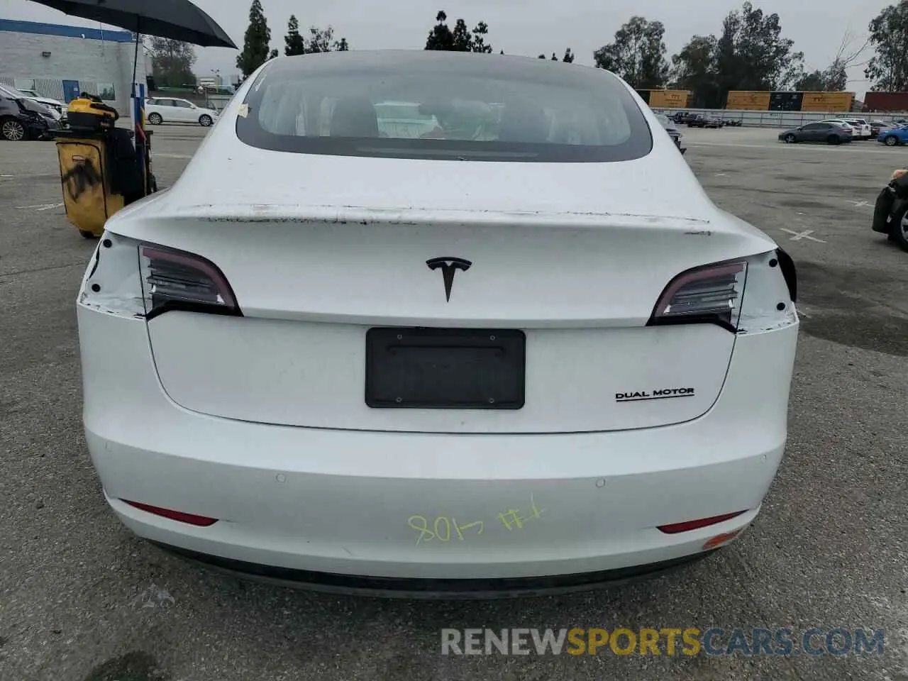 6 Фотография поврежденного автомобиля 5YJ3E1EC6LF624284 TESLA MODEL 3 2020