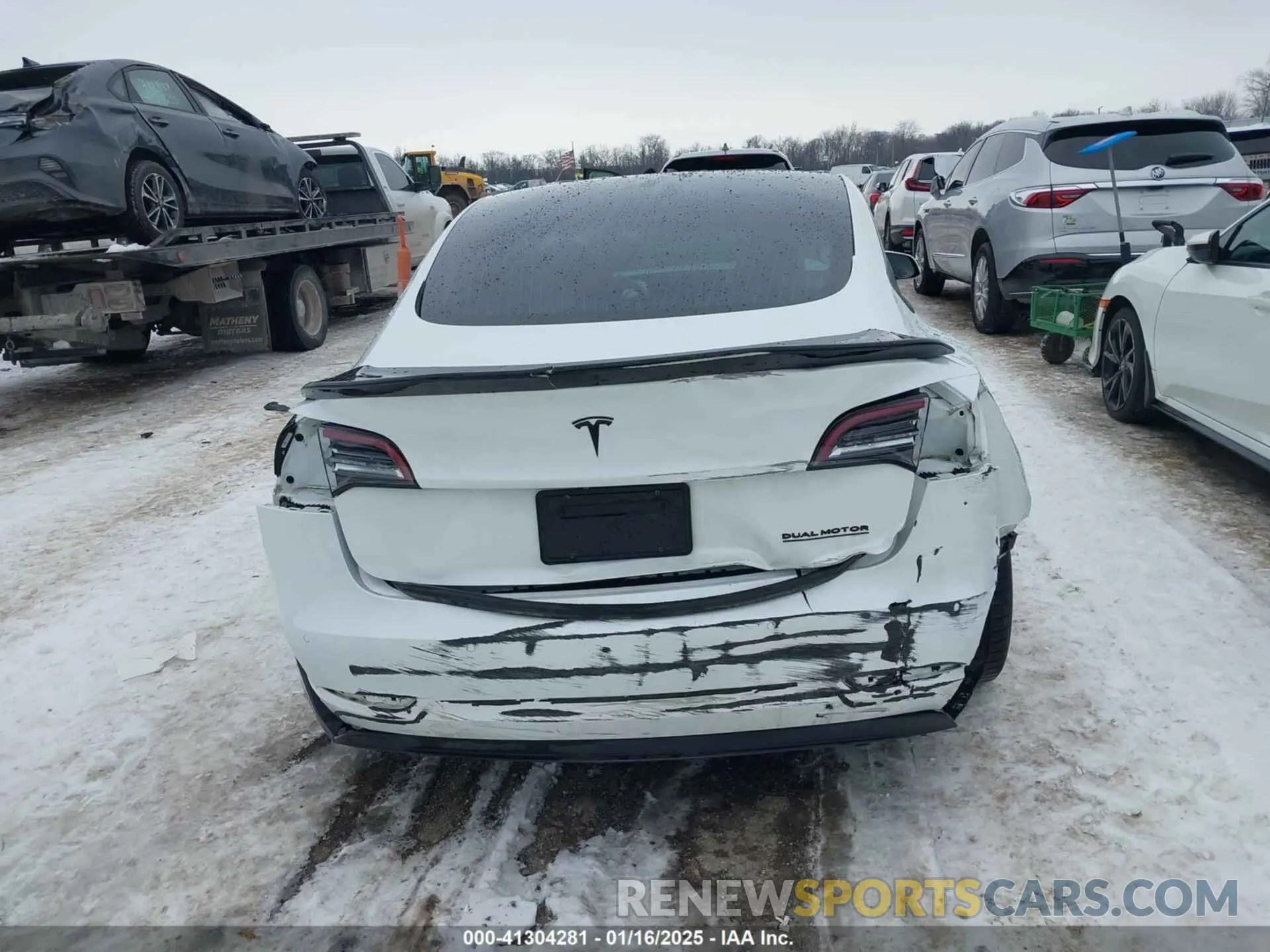 16 Photograph of a damaged car 5YJ3E1EC6LF624740 TESLA MODEL 3 2020
