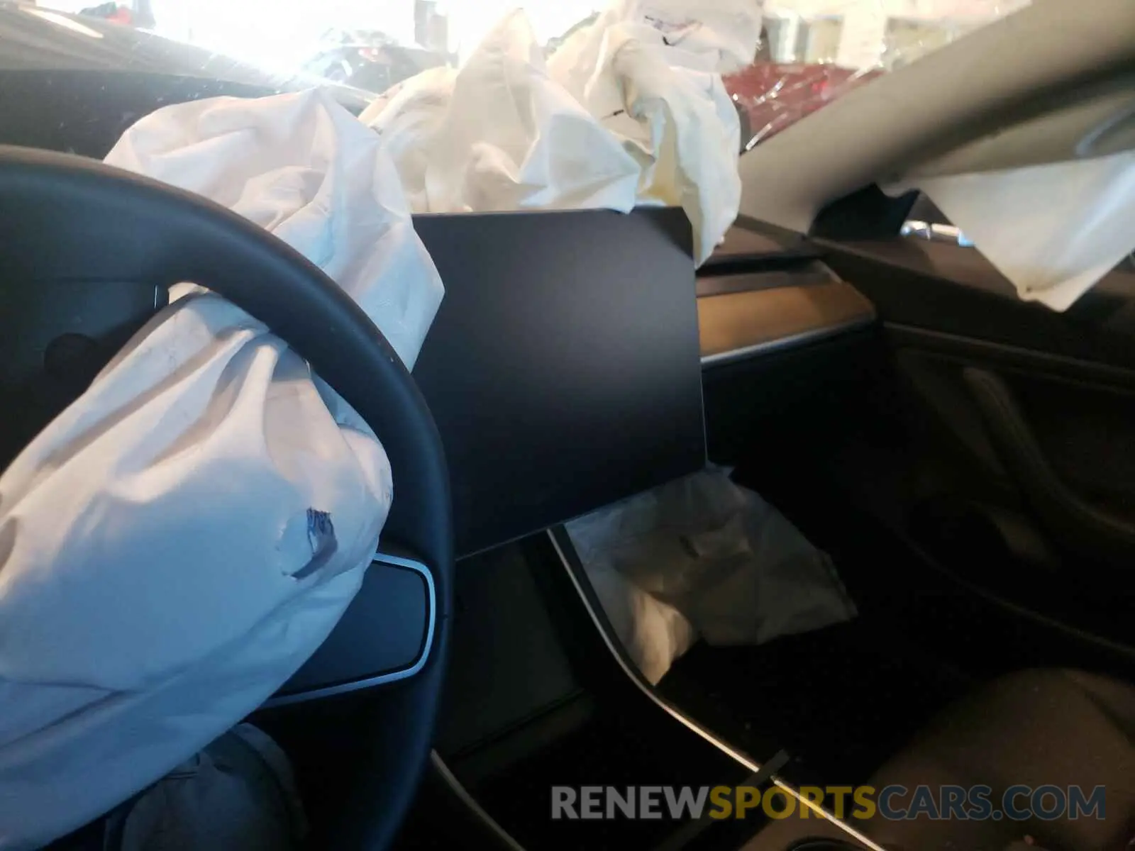 8 Photograph of a damaged car 5YJ3E1EC6LF646916 TESLA MODEL 3 2020