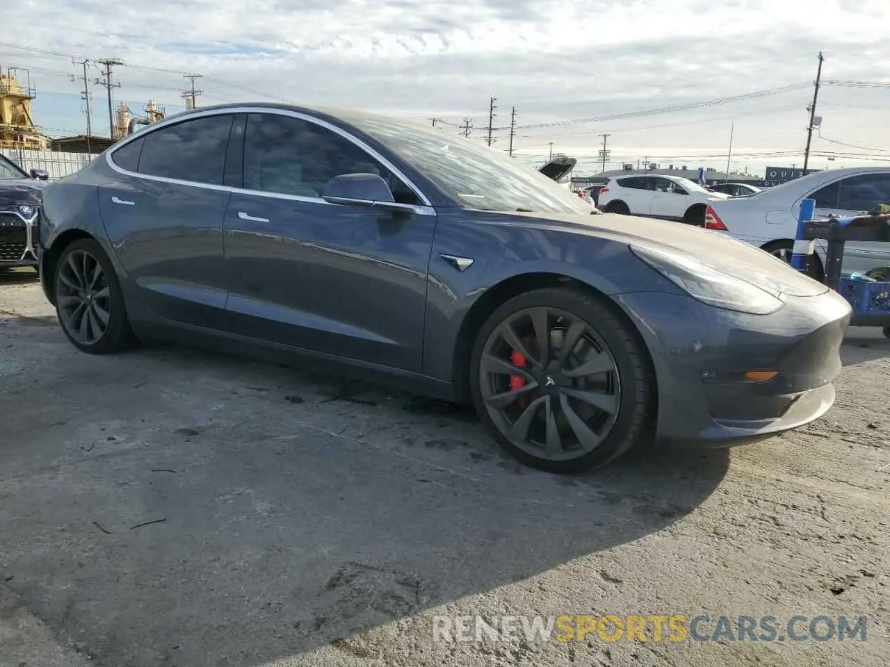 4 Photograph of a damaged car 5YJ3E1EC6LF648049 TESLA MODEL 3 2020