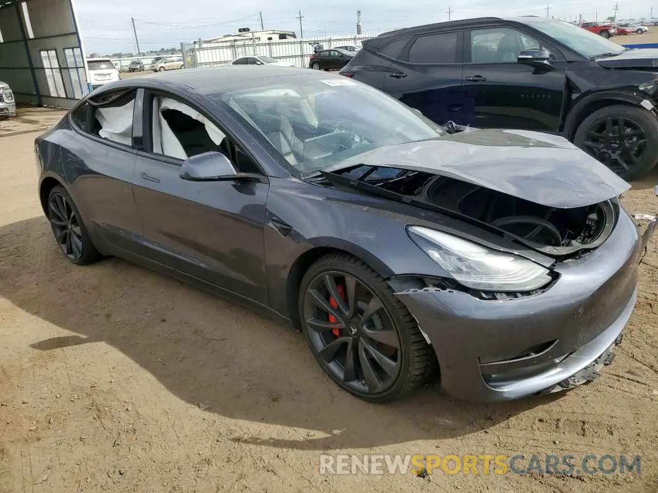 4 Фотография поврежденного автомобиля 5YJ3E1EC6LF805384 TESLA MODEL 3 2020