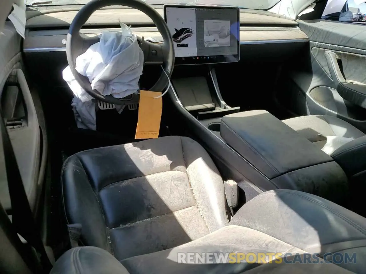 8 Фотография поврежденного автомобиля 5YJ3E1EC6LF805384 TESLA MODEL 3 2020