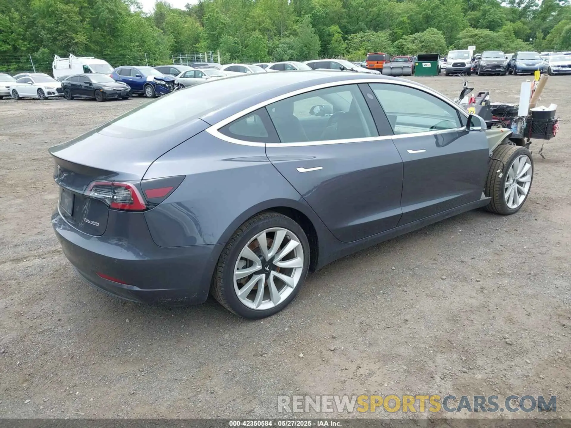 4 Фотография поврежденного автомобиля 5YJ3E1EC7LF586659 TESLA MODEL 3 2020