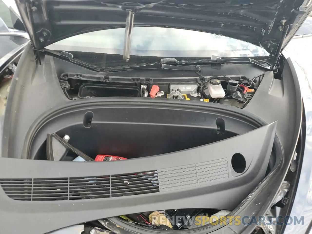 11 Photograph of a damaged car 5YJ3E1EC7LF627243 TESLA MODEL 3 2020