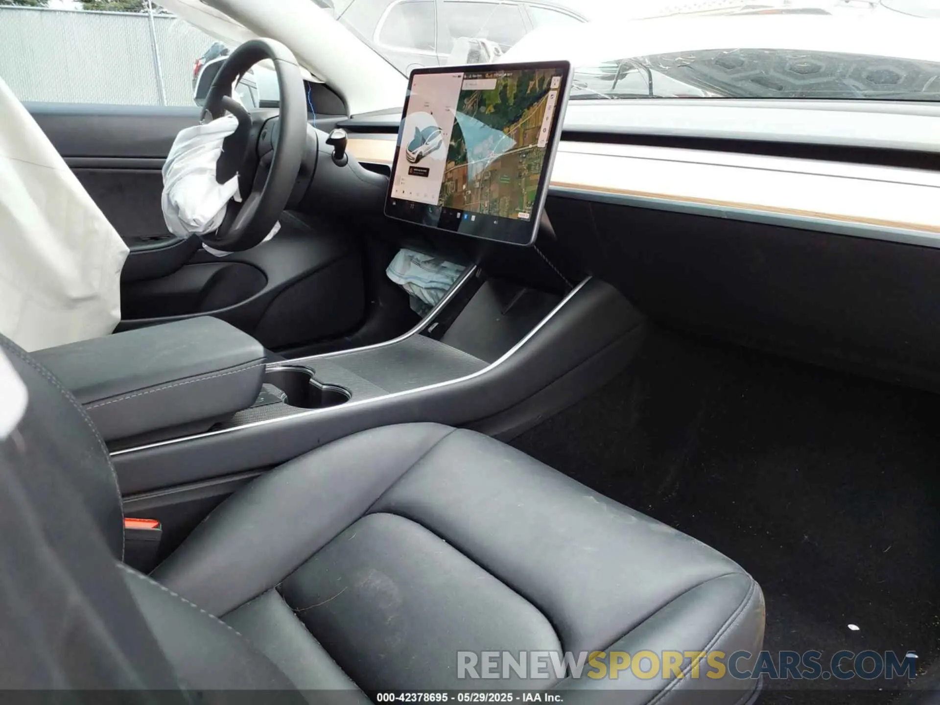 5 Фотография поврежденного автомобиля 5YJ3E1EC7LF714303 TESLA MODEL 3 2020
