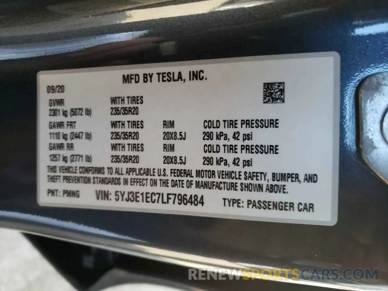 10 Photograph of a damaged car 5YJ3E1EC7LF796484 TESLA MODEL 3 2020