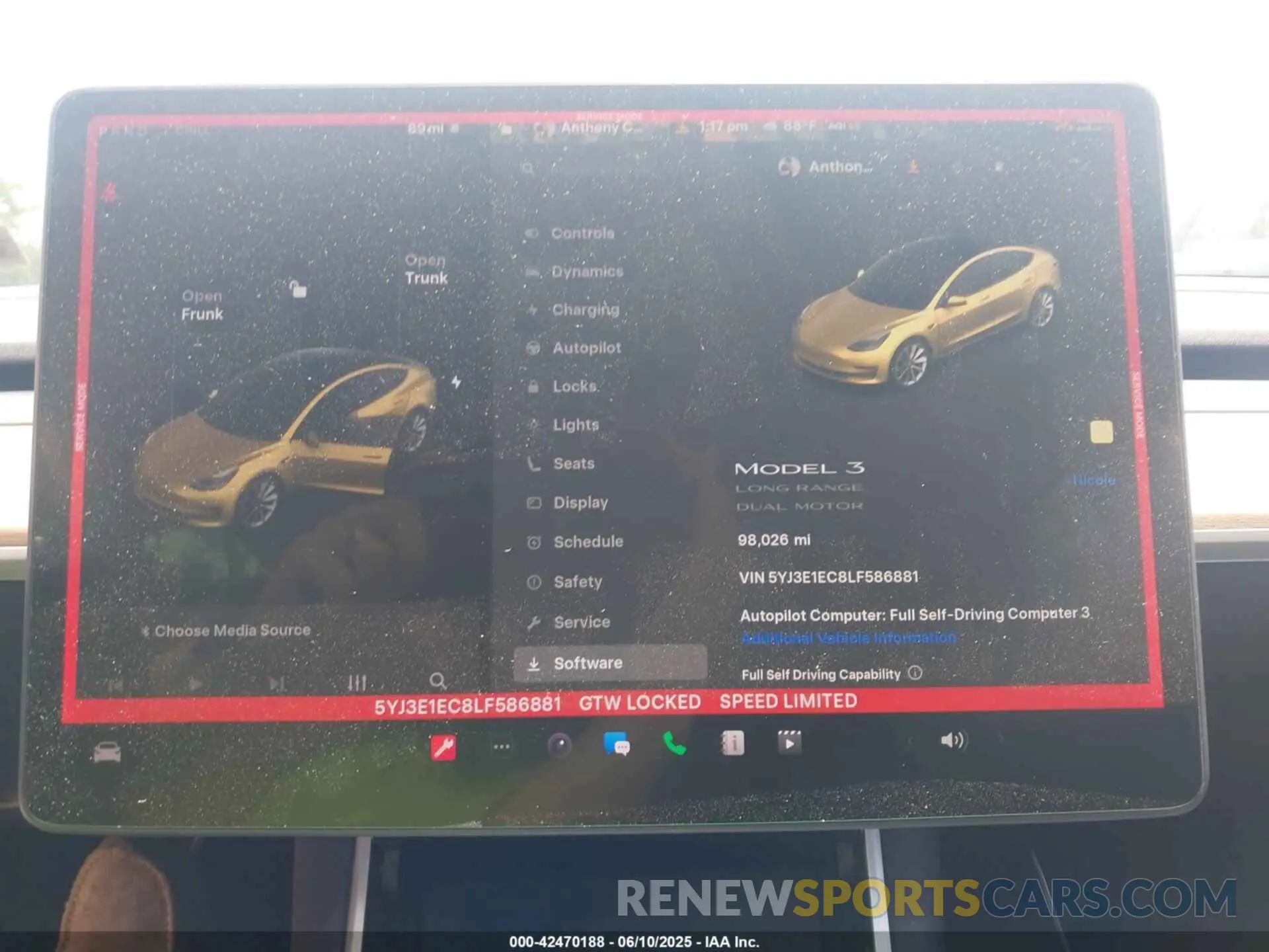 19 Photograph of a damaged car 5YJ3E1EC8LF586881 TESLA MODEL 3 2020