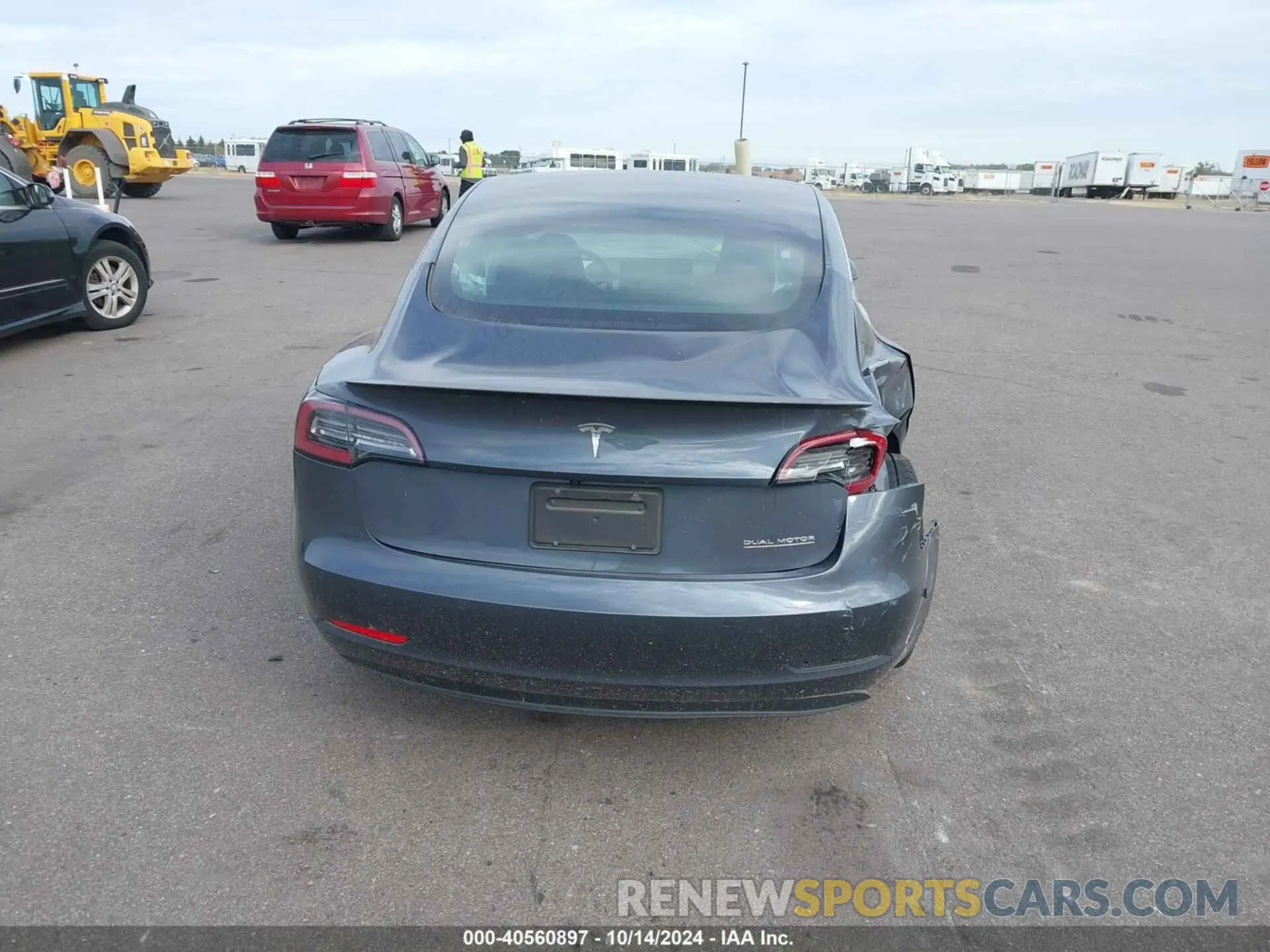 17 Фотография поврежденного автомобиля 5YJ3E1EC8LF602903 TESLA MODEL 3 2020