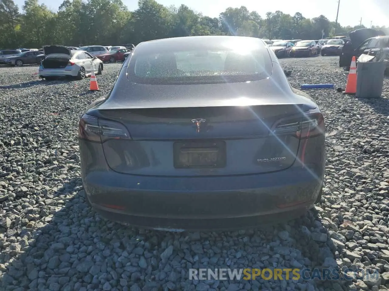 6 Photograph of a damaged car 5YJ3E1EC8LF623685 TESLA MODEL 3 2020