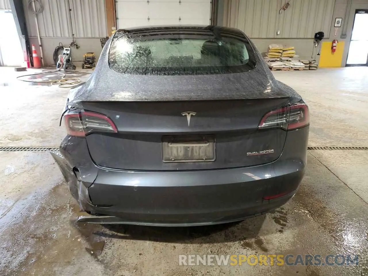 6 Photograph of a damaged car 5YJ3E1EC8LF640891 TESLA MODEL 3 2020