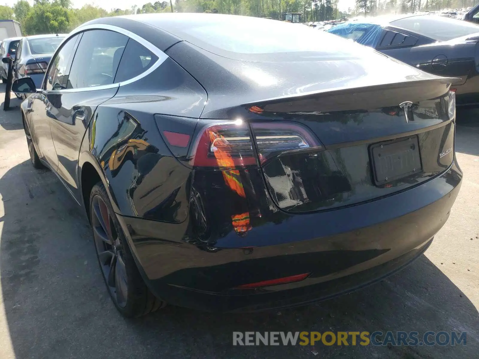 3 Photograph of a damaged car 5YJ3E1EC8LF736102 TESLA MODEL 3 2020