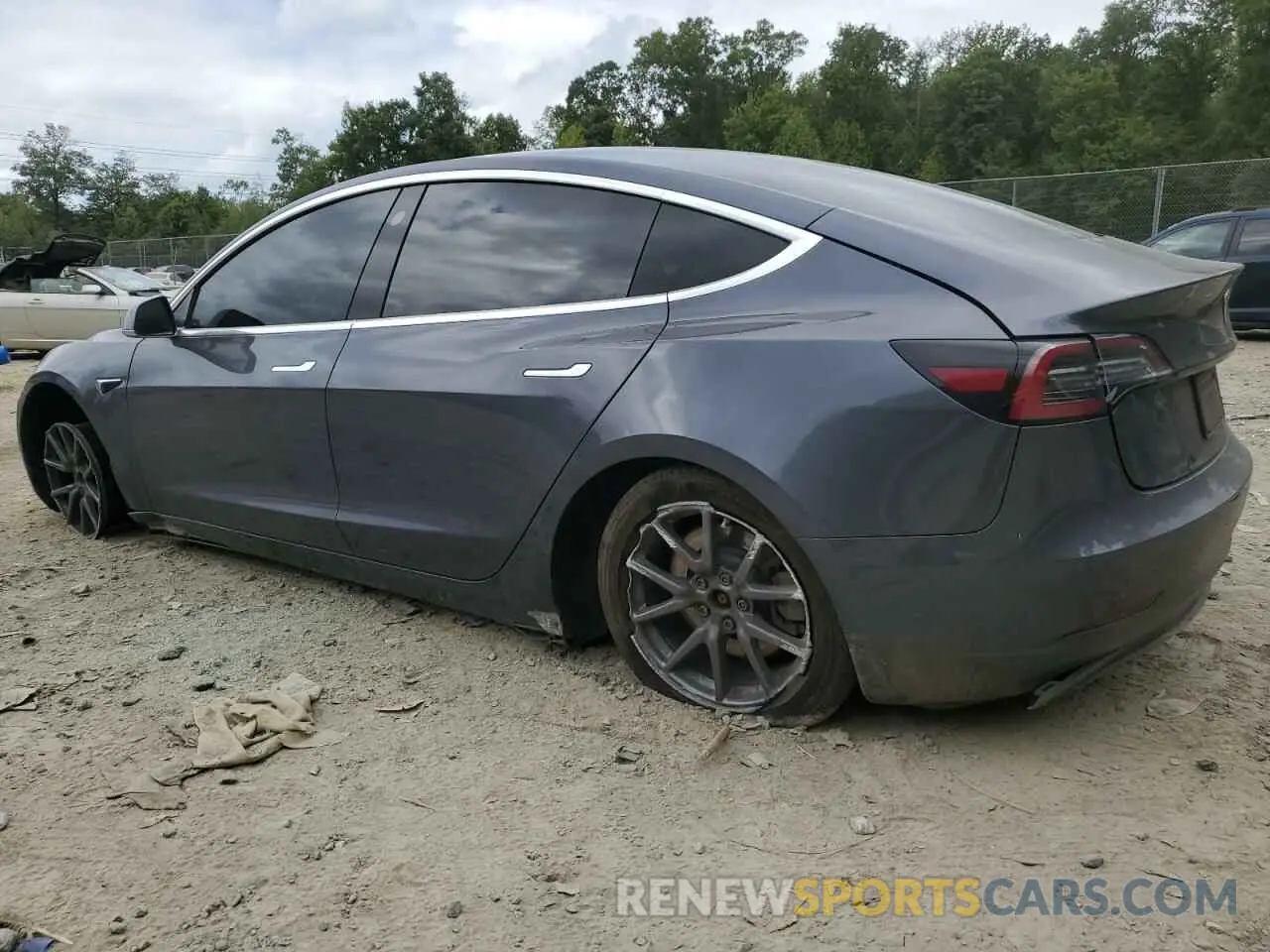2 Photograph of a damaged car 5YJ3E1EC9LF586310 TESLA MODEL 3 2020