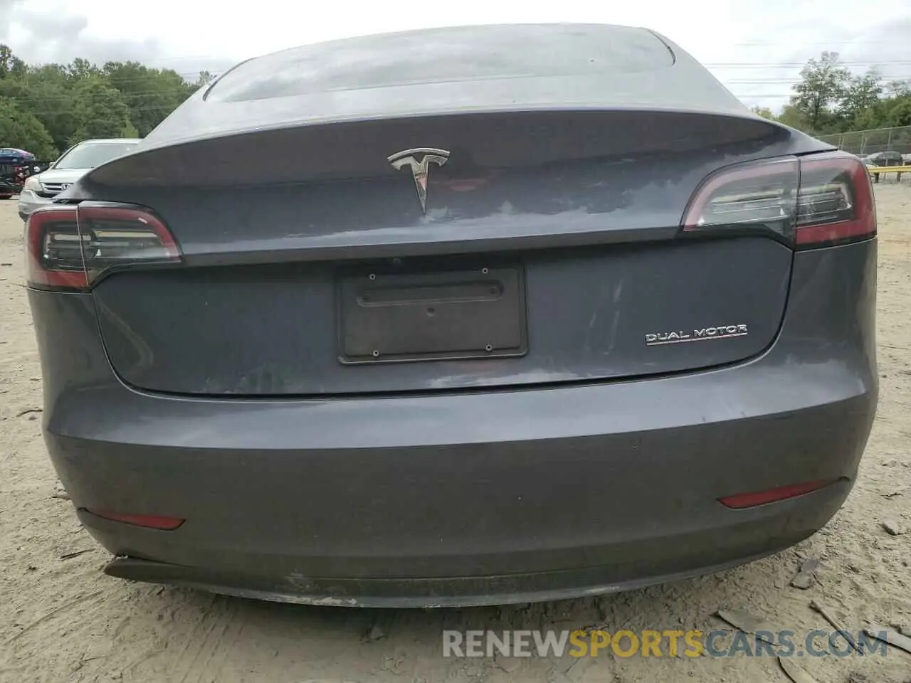 6 Photograph of a damaged car 5YJ3E1EC9LF586310 TESLA MODEL 3 2020