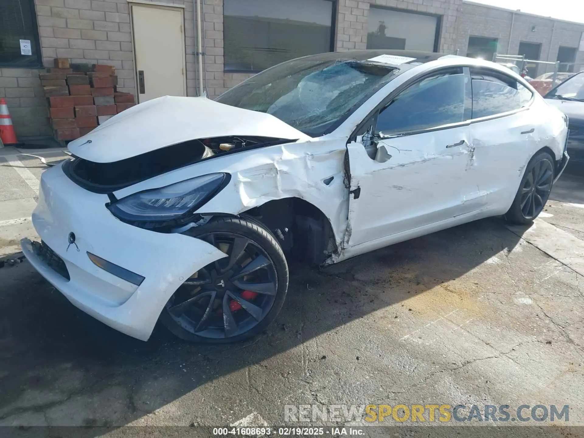 2 Photograph of a damaged car 5YJ3E1ECXLF736229 TESLA MODEL 3 2020