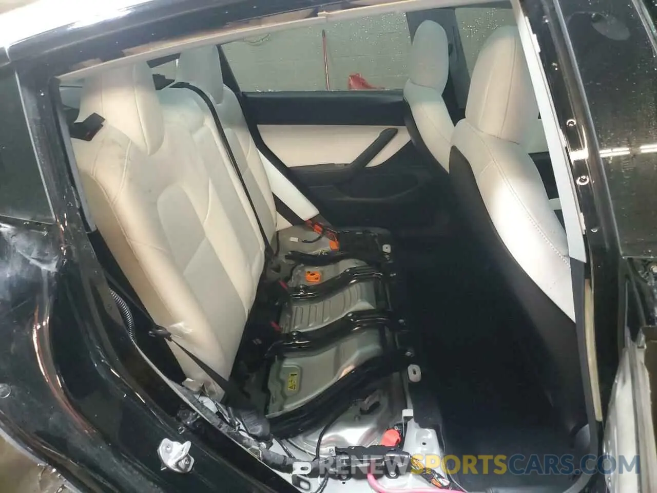 10 Photograph of a damaged car 5YJ3E1ECXLF742399 TESLA MODEL 3 2020
