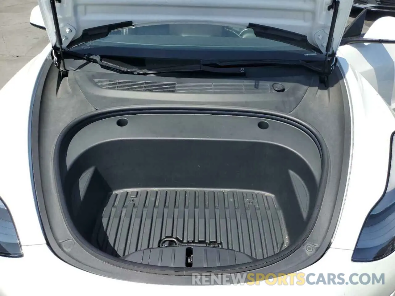 11 Photograph of a damaged car 5YJ3E1EA0MF006300 TESLA MODEL 3 2021