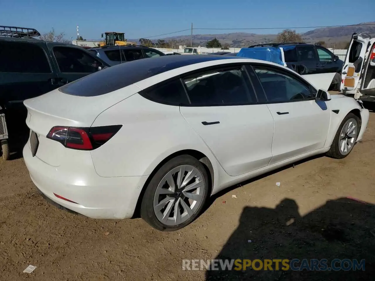 3 Photograph of a damaged car 5YJ3E1EA0MF017765 TESLA MODEL 3 2021