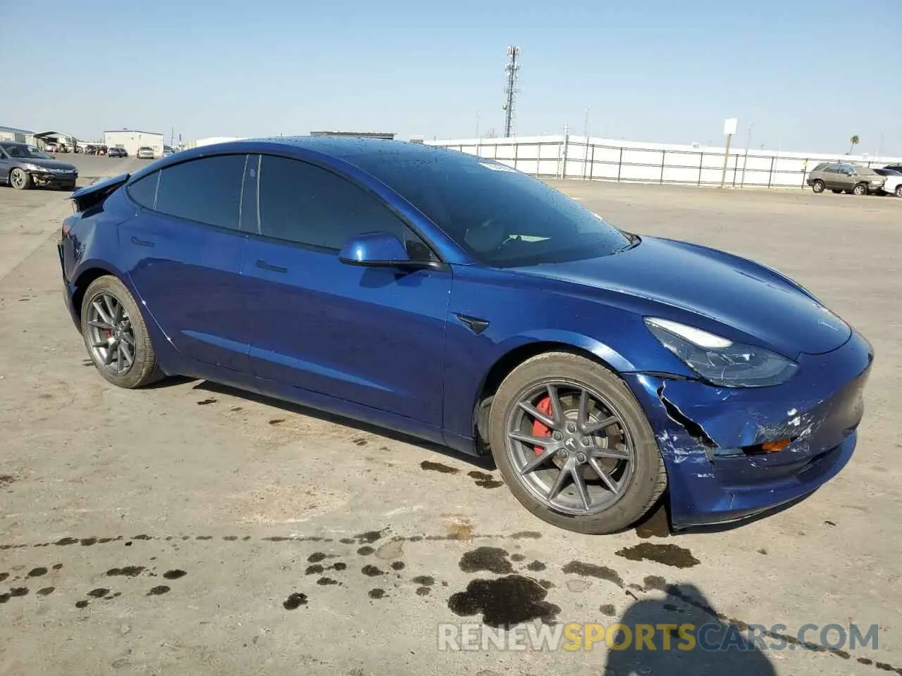 4 Photograph of a damaged car 5YJ3E1EA0MF072071 TESLA MODEL 3 2021
