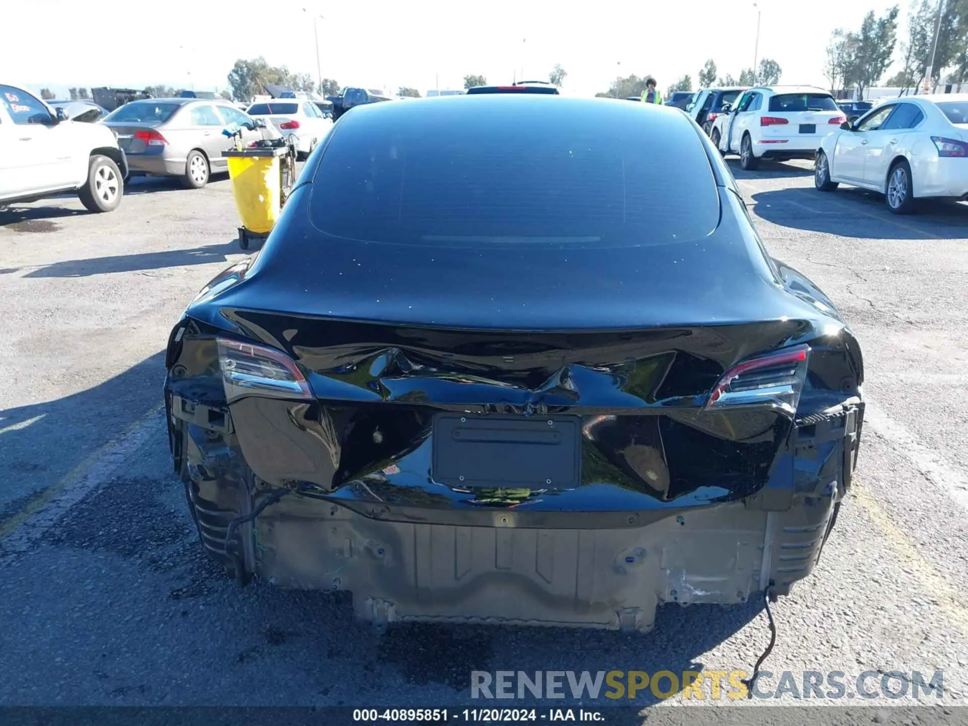 17 Photograph of a damaged car 5YJ3E1EA0MF079294 TESLA MODEL 3 2021