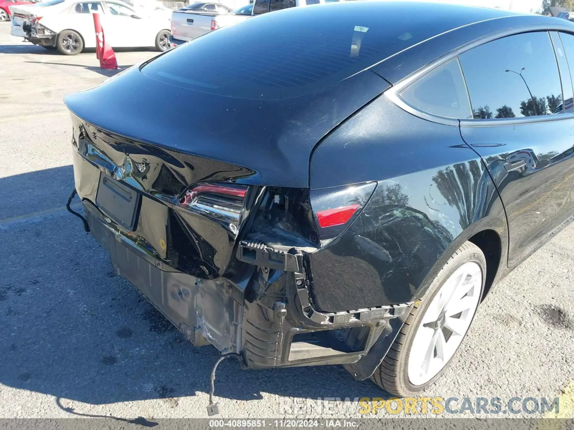 20 Photograph of a damaged car 5YJ3E1EA0MF079294 TESLA MODEL 3 2021