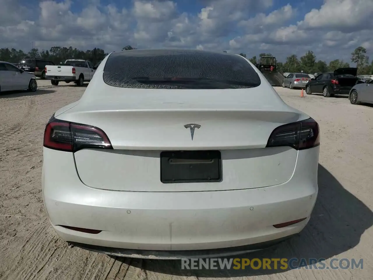 6 Photograph of a damaged car 5YJ3E1EA0MF080543 TESLA MODEL 3 2021