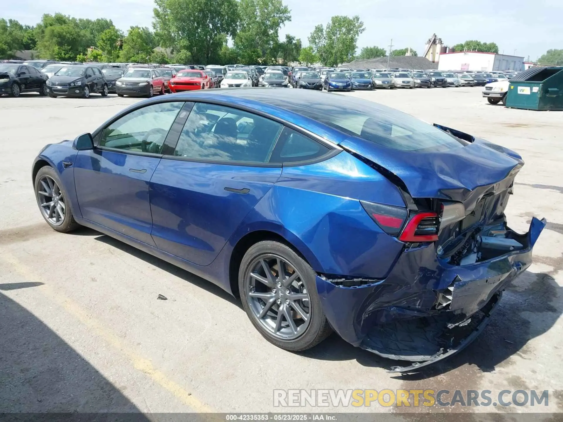 3 Photograph of a damaged car 5YJ3E1EA0MF095186 TESLA MODEL 3 2021