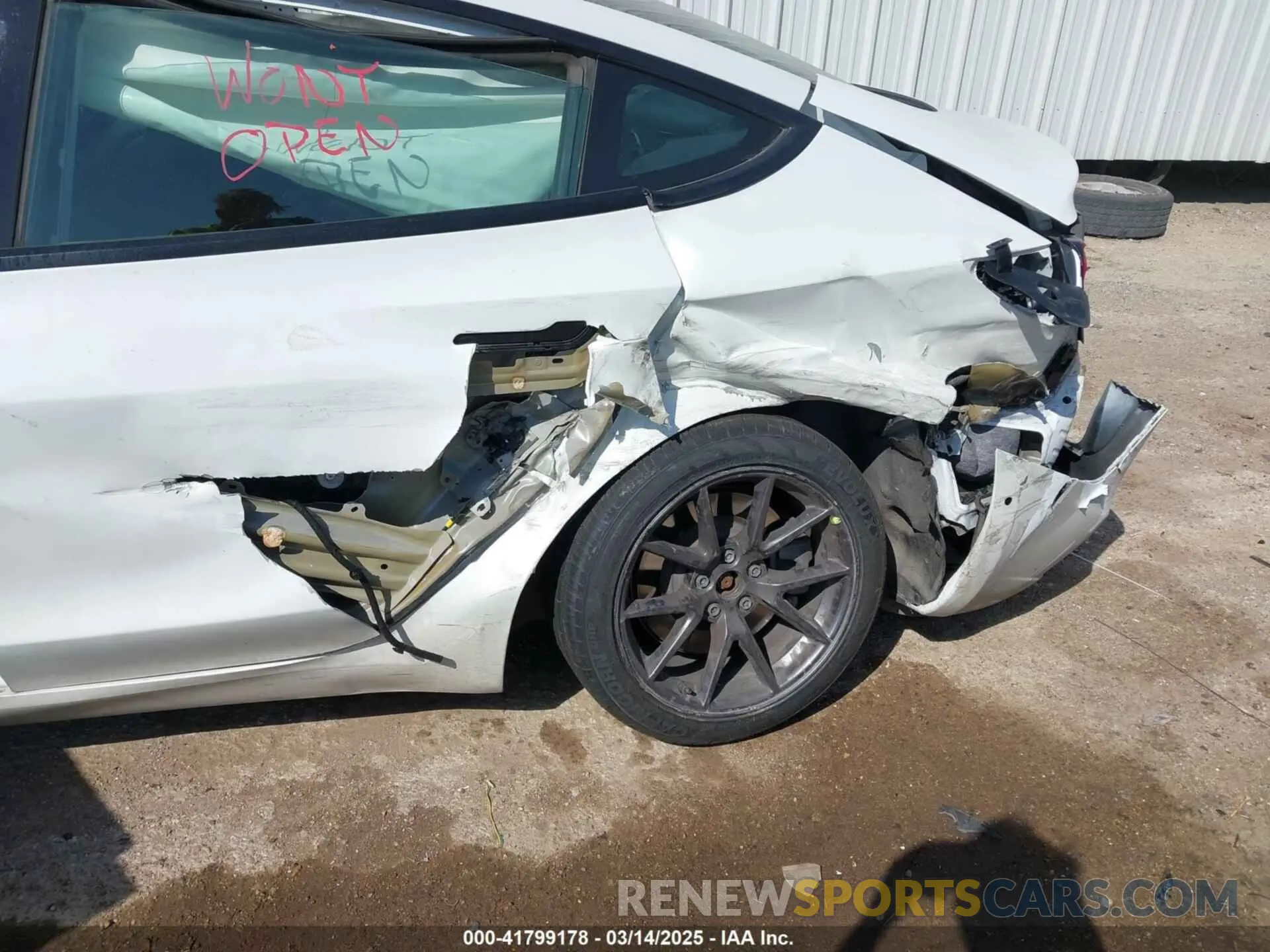 6 Photograph of a damaged car 5YJ3E1EA0MF095222 TESLA MODEL 3 2021