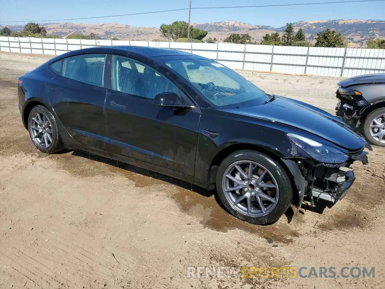 4 Photograph of a damaged car 5YJ3E1EA0MF097746 TESLA MODEL 3 2021