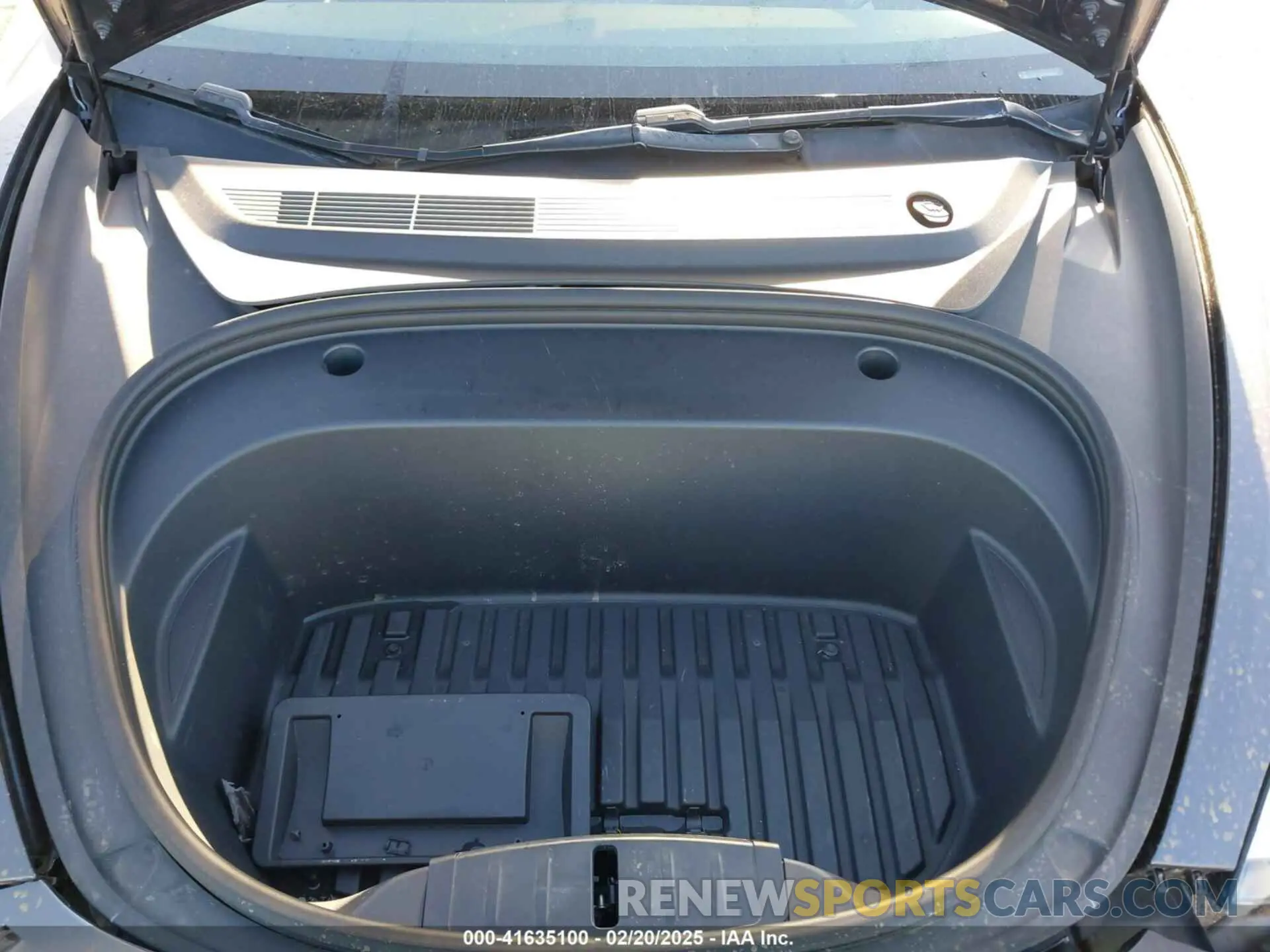 10 Photograph of a damaged car 5YJ3E1EA0MF850935 TESLA MODEL 3 2021