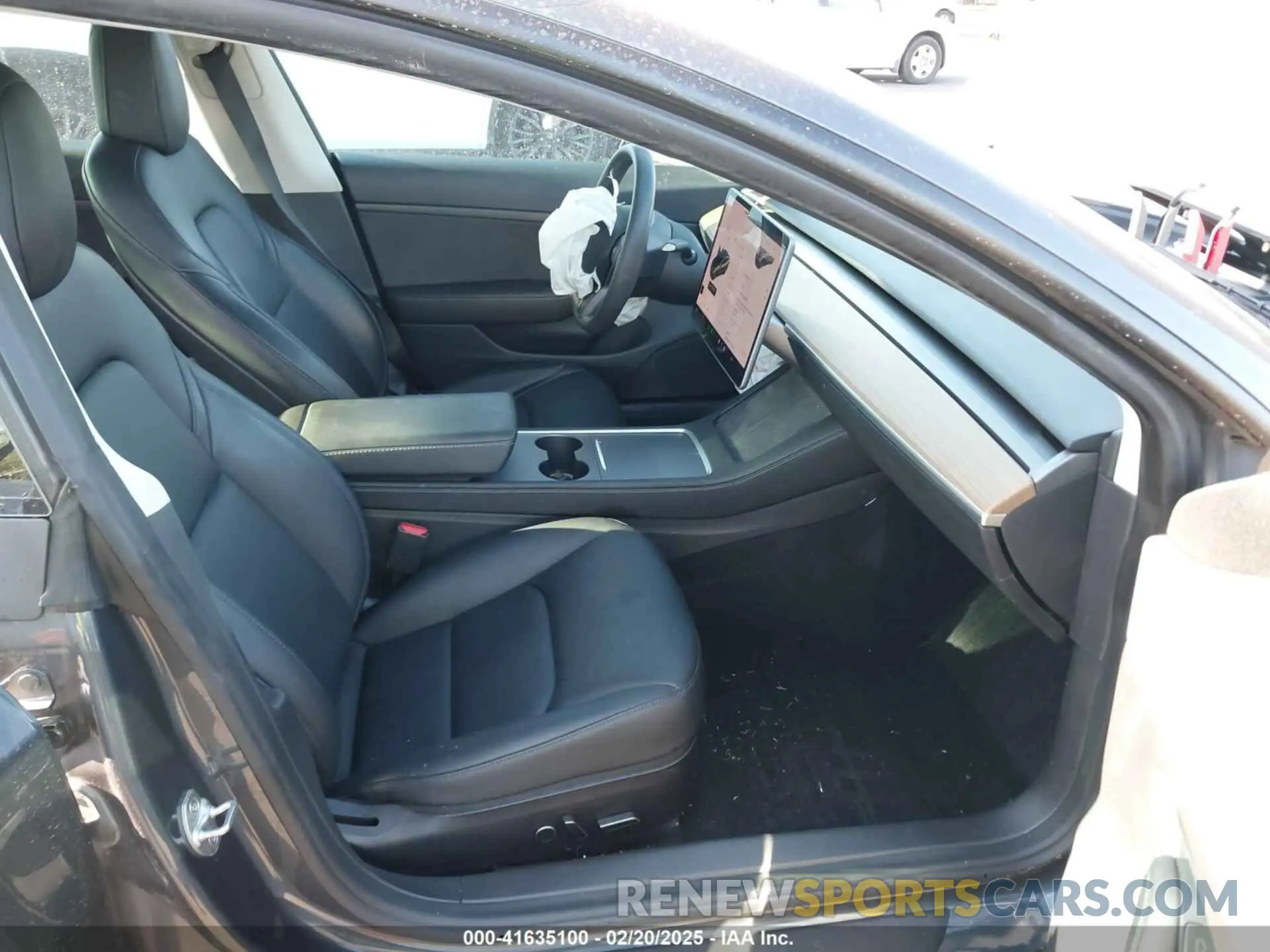 5 Photograph of a damaged car 5YJ3E1EA0MF850935 TESLA MODEL 3 2021