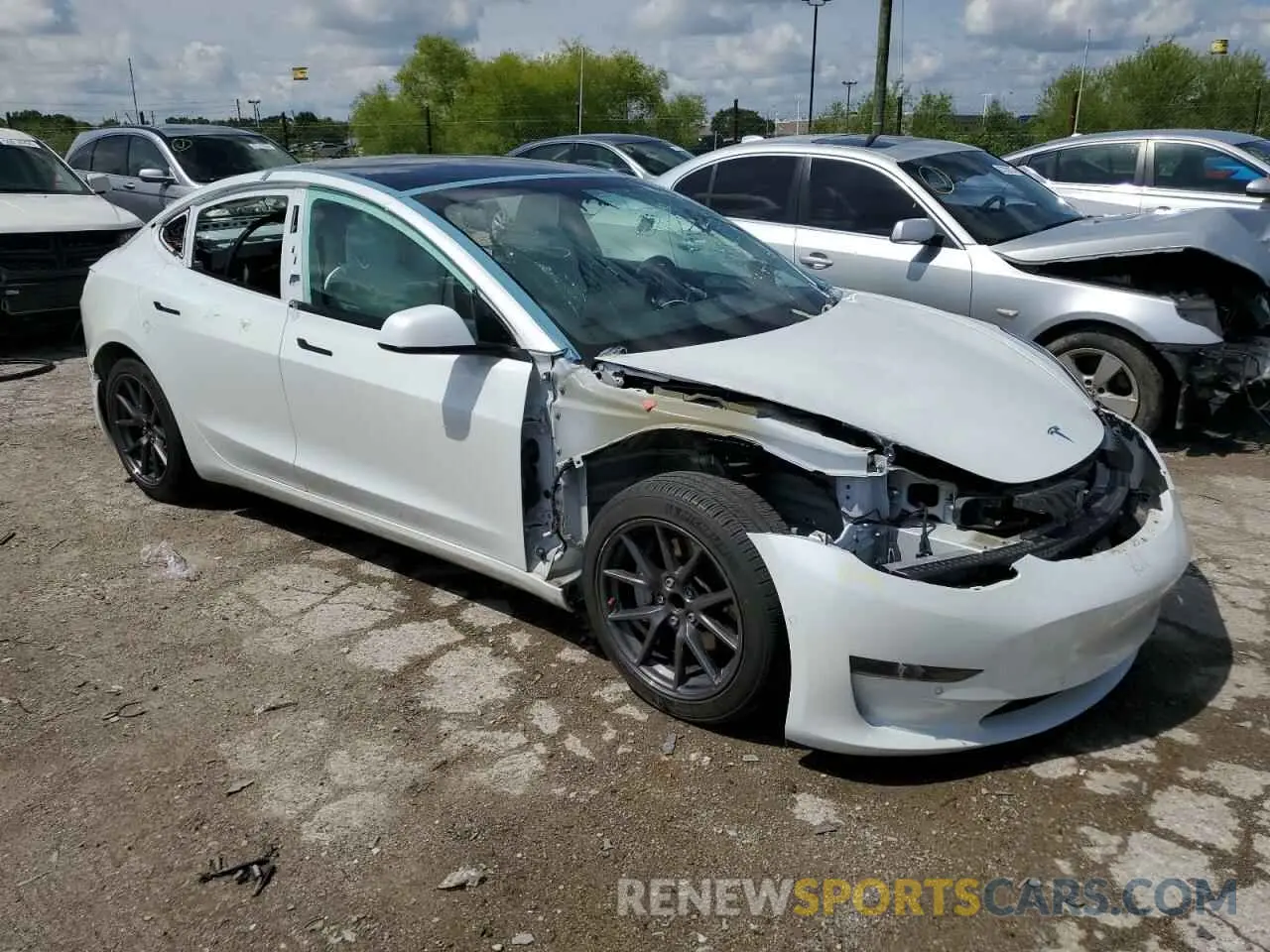 4 Photograph of a damaged car 5YJ3E1EA0MF871056 TESLA MODEL 3 2021