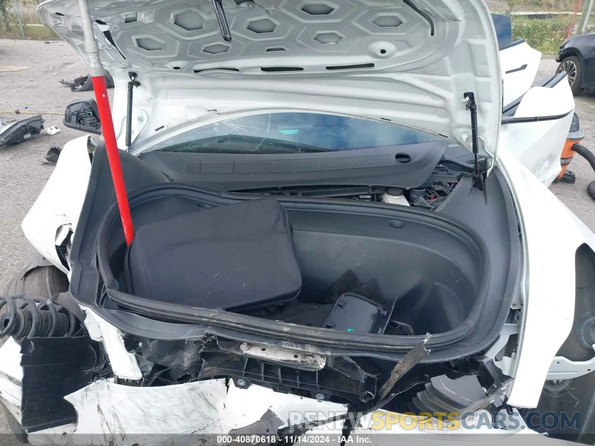 10 Photograph of a damaged car 5YJ3E1EA0MF907974 TESLA MODEL 3 2021