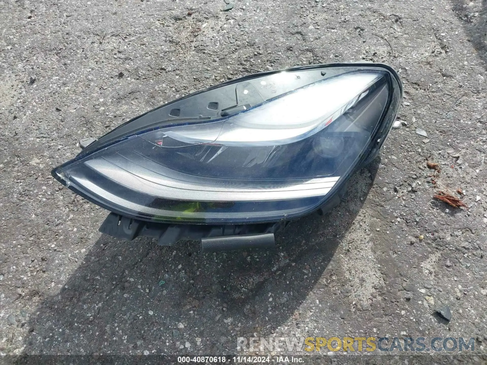 11 Photograph of a damaged car 5YJ3E1EA0MF907974 TESLA MODEL 3 2021