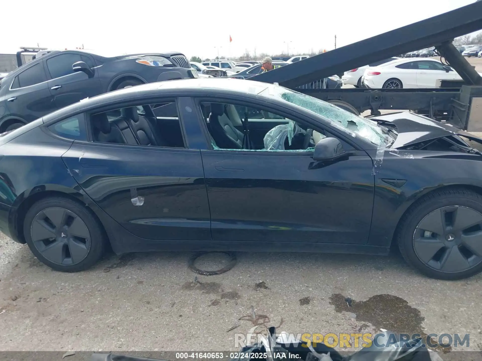 12 Фотография поврежденного автомобиля 5YJ3E1EA0MF911328 TESLA MODEL 3 2021