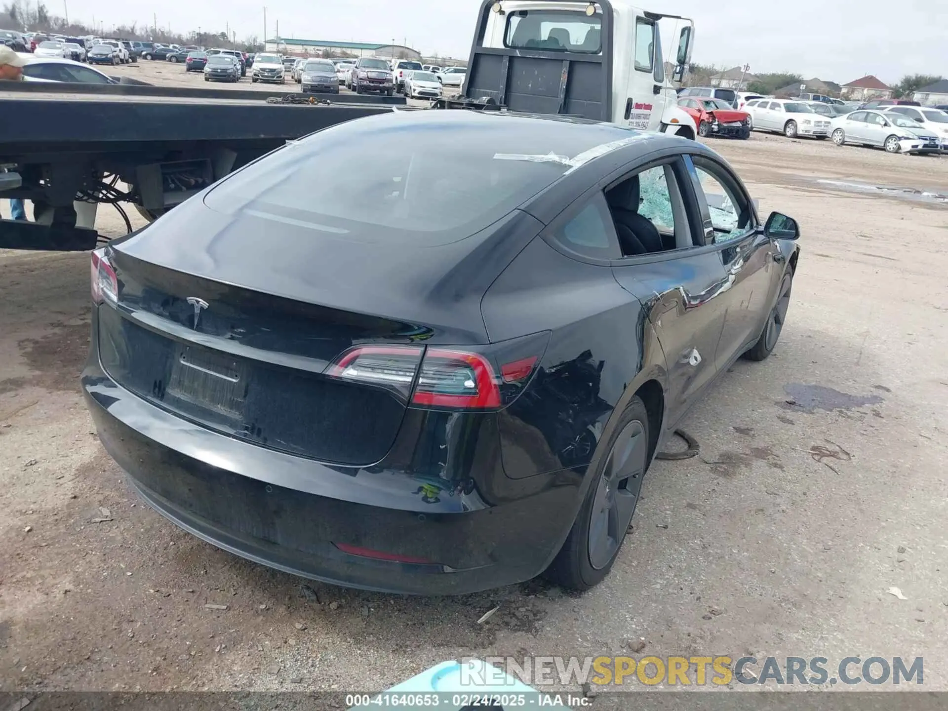4 Фотография поврежденного автомобиля 5YJ3E1EA0MF911328 TESLA MODEL 3 2021