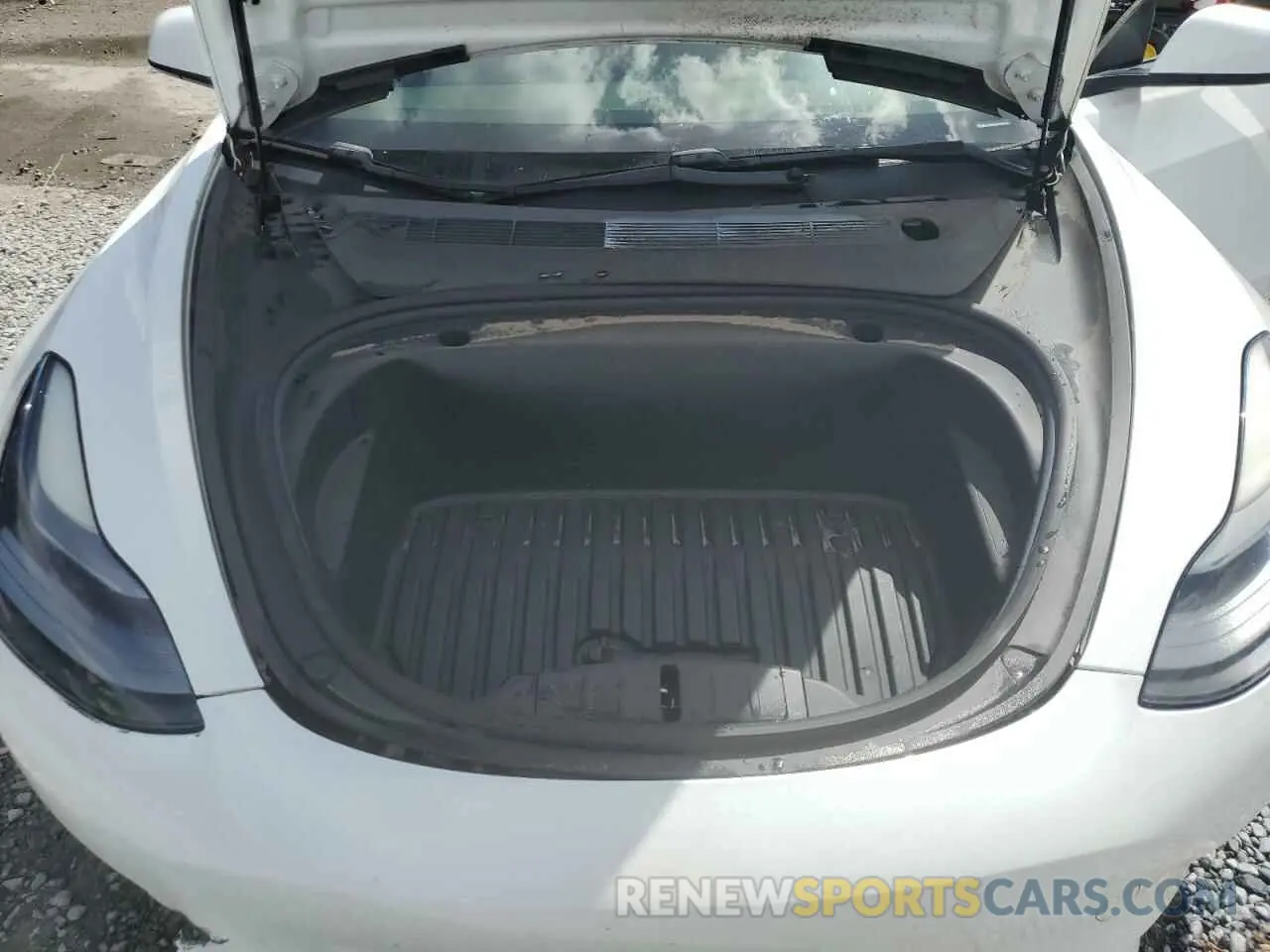 11 Фотография поврежденного автомобиля 5YJ3E1EA0MF920949 TESLA MODEL 3 2021