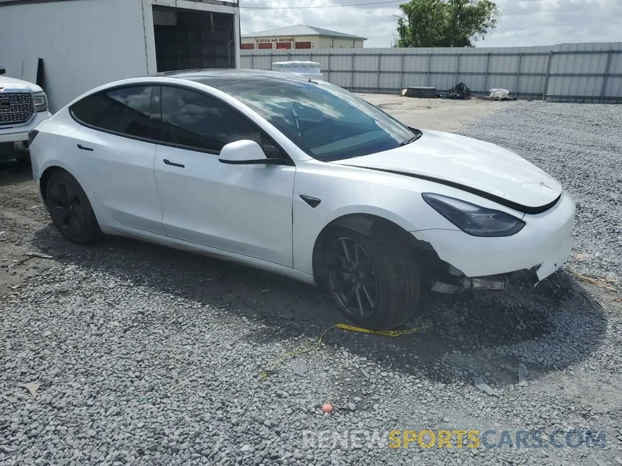 4 Фотография поврежденного автомобиля 5YJ3E1EA0MF920949 TESLA MODEL 3 2021