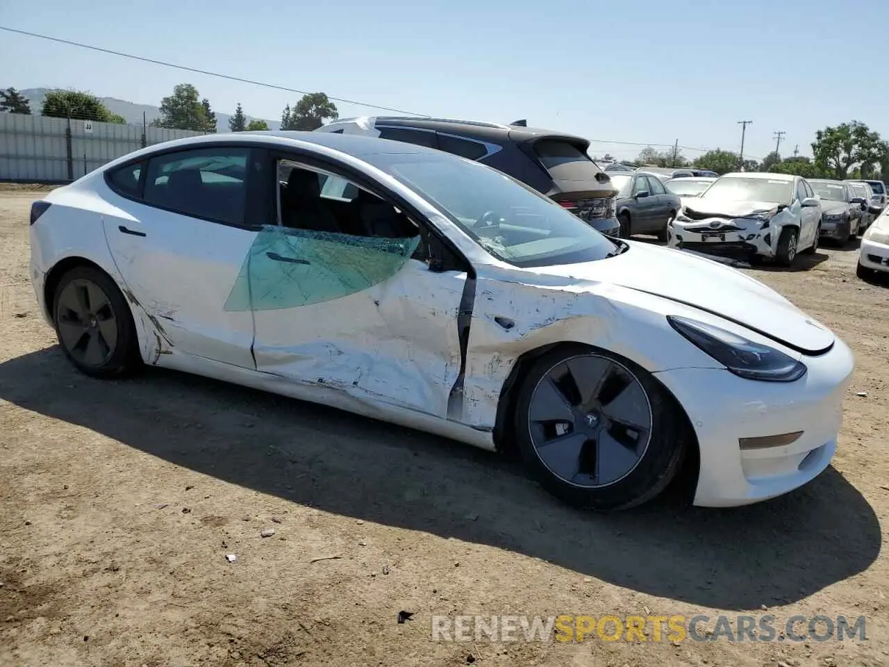 4 Фотография поврежденного автомобиля 5YJ3E1EA0MF985574 TESLA MODEL 3 2021