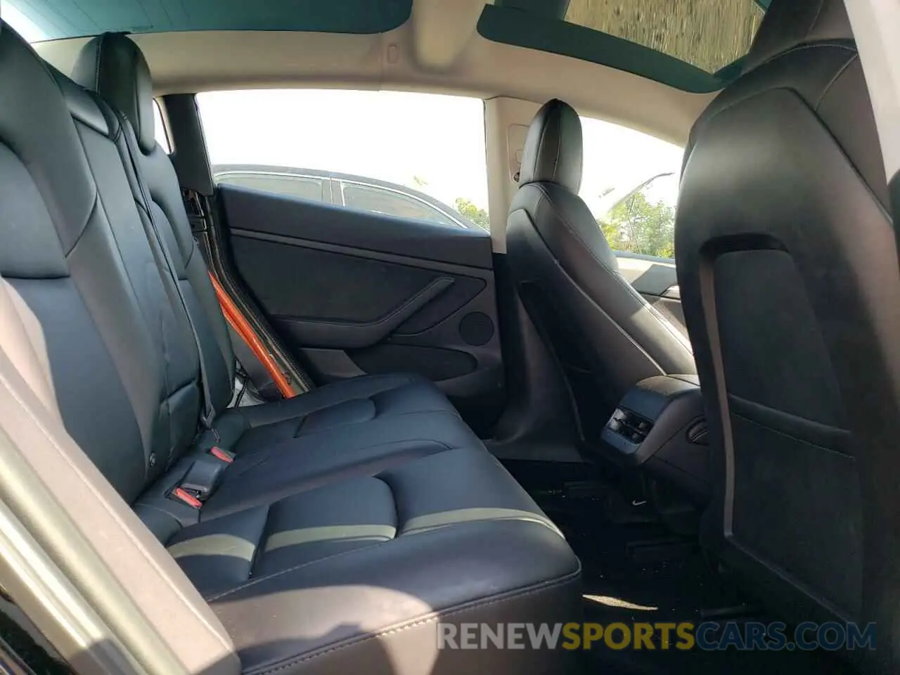 10 Photograph of a damaged car 5YJ3E1EA1MF084245 TESLA MODEL 3 2021