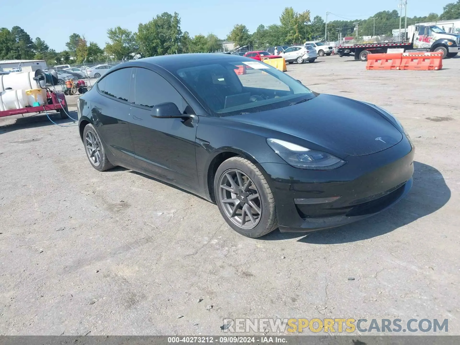 1 Photograph of a damaged car 5YJ3E1EA1MF087131 TESLA MODEL 3 2021